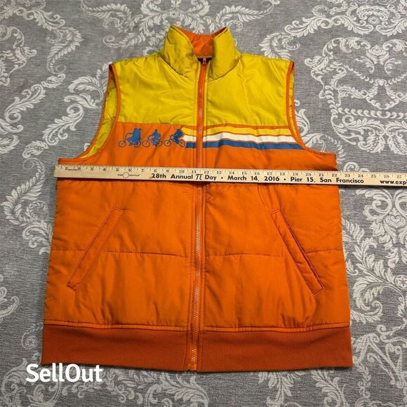 Stranger Things 80s Retro Orange Puffer Vest Unisex Standard Size L - Picture 4 of 5